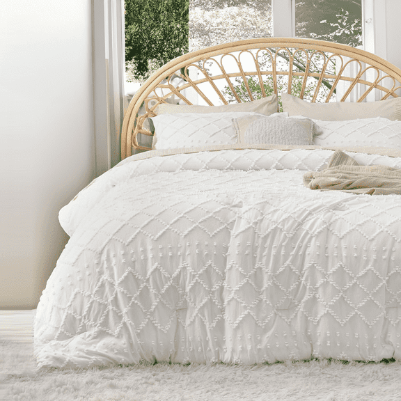 U by Bedsure Queen Comforter Set, Boho Tufted Shabby Chic Bedding Comforter Set, 3 Pieces Farmhouse Bed Set for All Seasons, White Bedding Set with 2 Pillow Shams