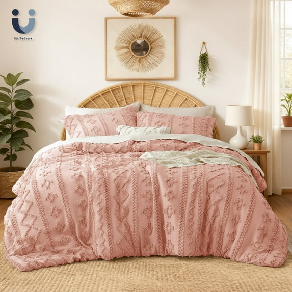 U by Bedsure Tufted Boho Comforter Set, 3 Pieces Farmhouse Shabby Chic Embroidery Bed Set, Soft Jacquard Comforter for All Seasons,Queen,Coral Pink