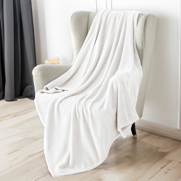 U by Bedsure White Fleece Blanket Throw Blanket, 260GSM Cozy Blankets And Throws for Toddlers, Kids