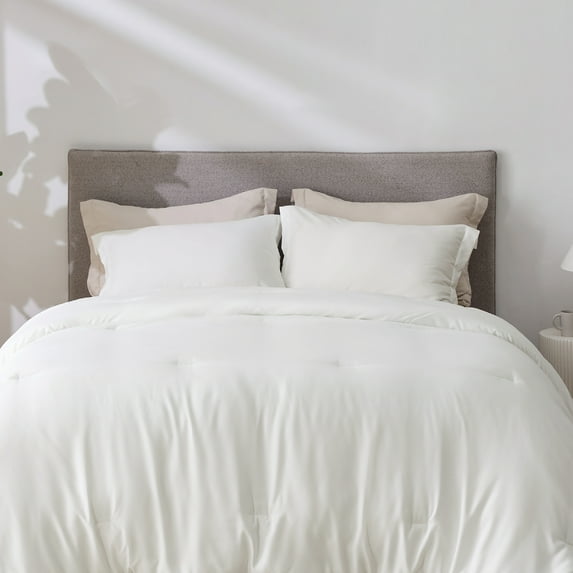 U by Bedsure White Solid Print 2-Piece Twin Comforter Set, 1 Lightweight Comforter and 1 Pillowcase