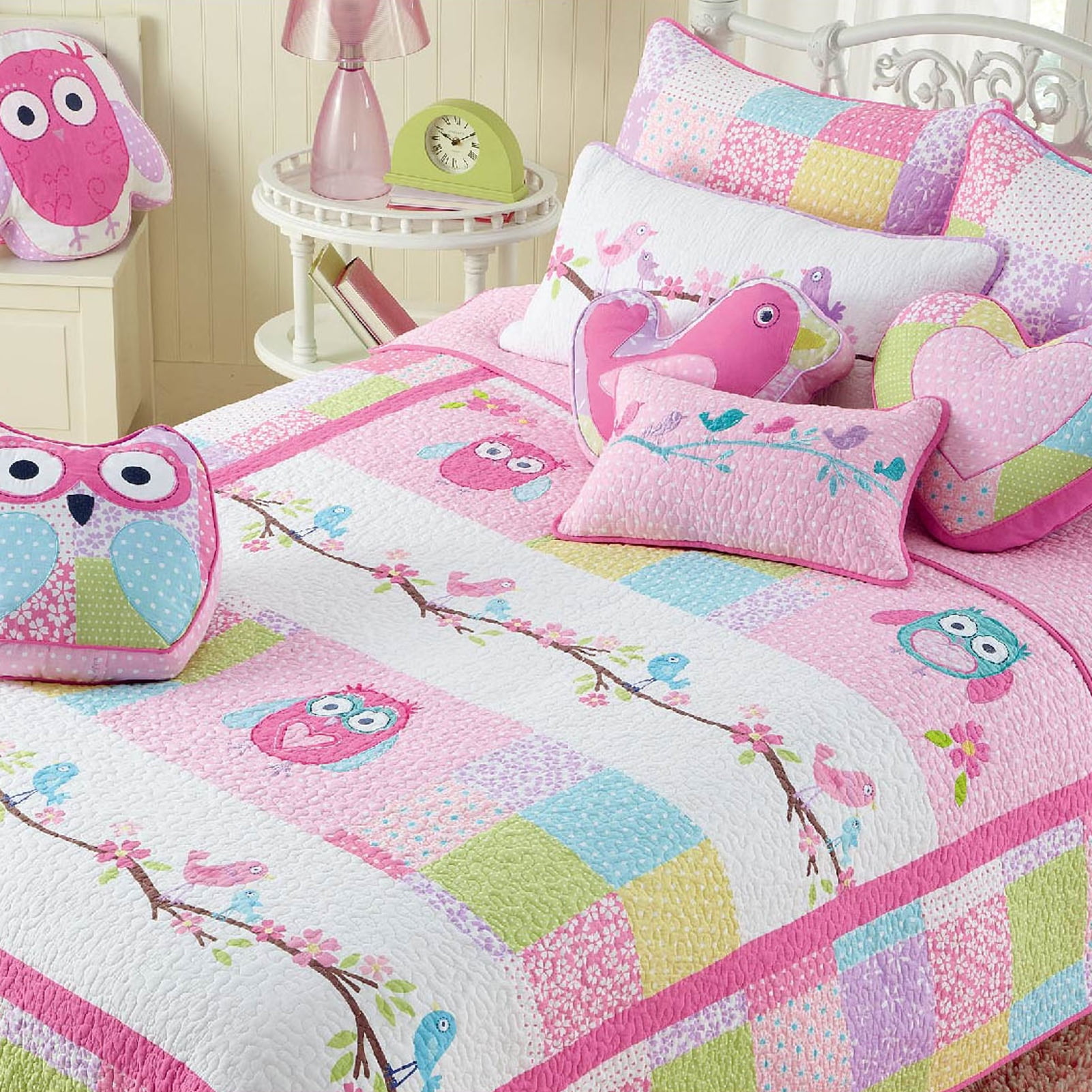 Pink and White Cotton Twin Reversible Owl Quilt Set
