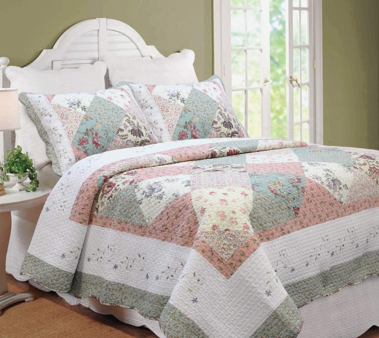 Queen Blue Cotton Reversible Floral Patchwork Quilt Set