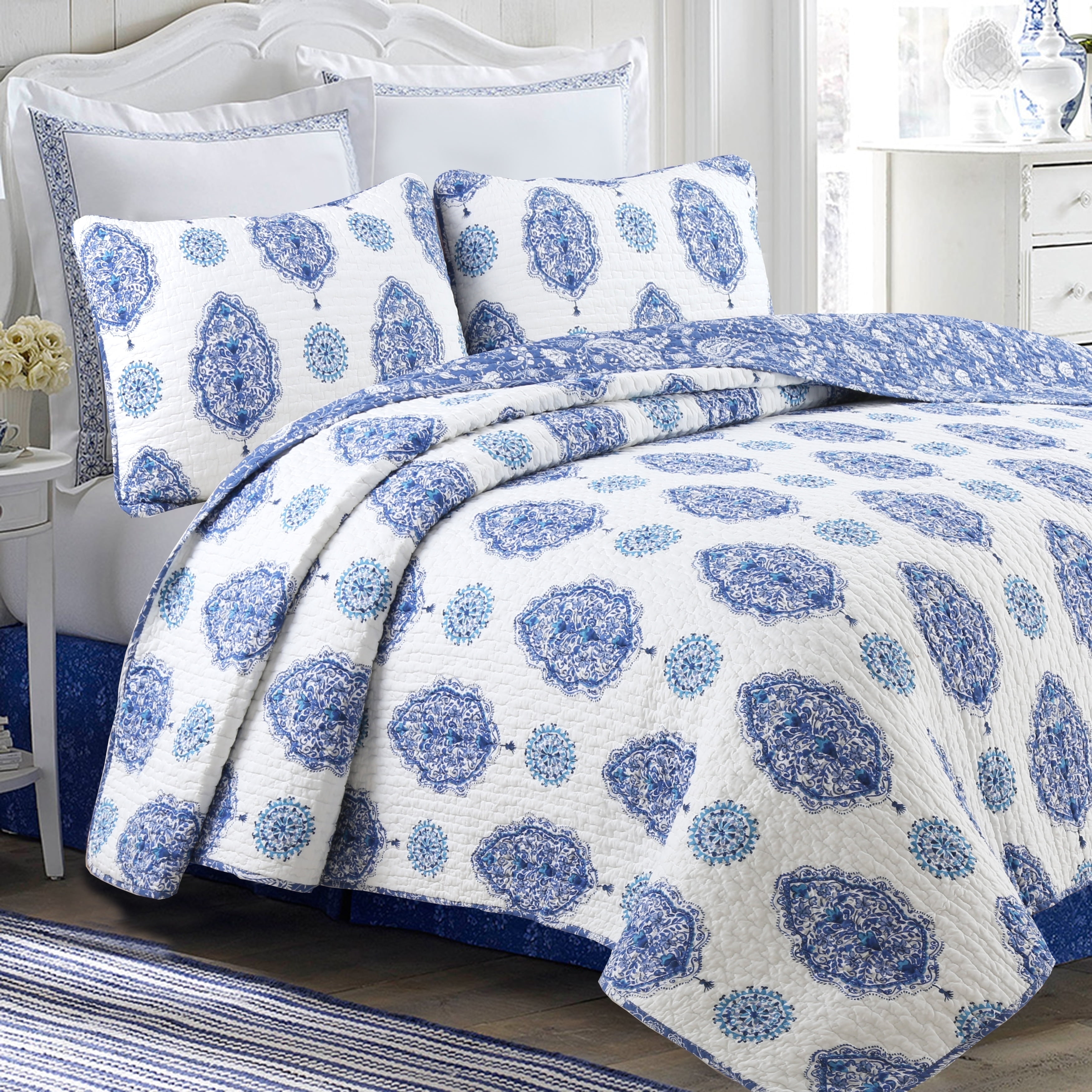 Cozy Line Home Fashions Hittle 3 Piece Cotton Reversible Quilt Bedding Set - Queen