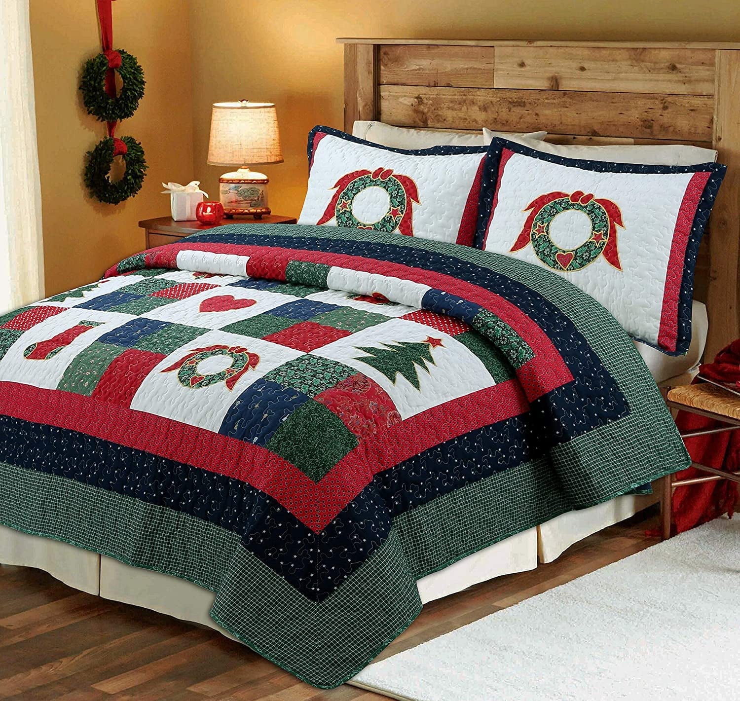 King Red and Green Cotton Reversible Christmas Quilt Set