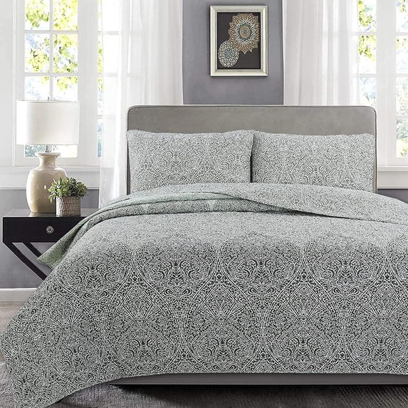Cozy Line Ombre Leaf Sage Forest Green Medallion Reversible Quilt Bedding Set (Green Medallion, King - 3 Piece)