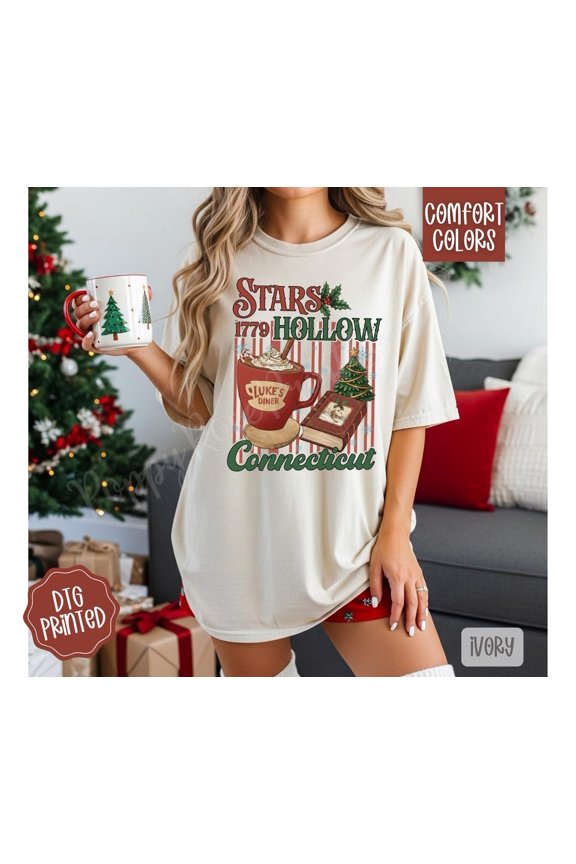 Cozy Small Town Winter Book Lover T-Shirt All Size S-3XL