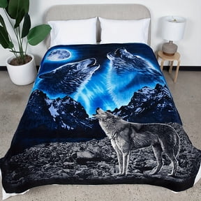 Cozy Wolf Print Fleece Throw Blanket Soft Plush Non-Woven Fabric All-Season Comfort for Bedroom Sofa & Car Howling Wolves & Mountain Night Sky Design