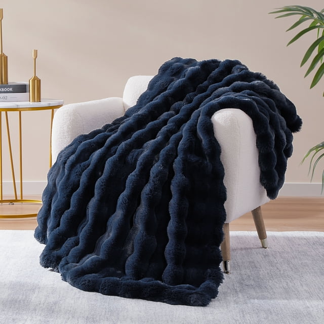 CozyBloom Throw Blanket for Couch Bed Fleece Flush Faux Fur Throw