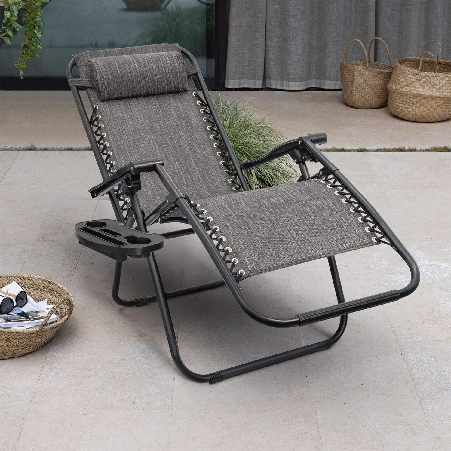 fully reclining lawn chair