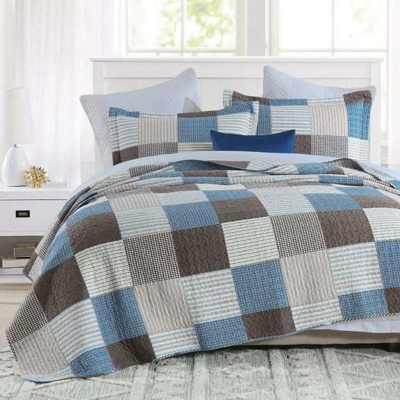 CozyDH 100% Cotton Printed Plaid King Quilt Set 3-Pieces, Farmhouse/Modern Lightweight Bedspread with 2 Shams, Blue Brown
