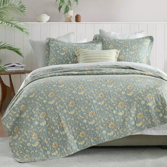 CozyDH 3-Piece Farmhouse Floral King Quilt Set, 100% Cotton Lightweight Printed Bedspread with 2 Shams, Powder Blue/Yellow