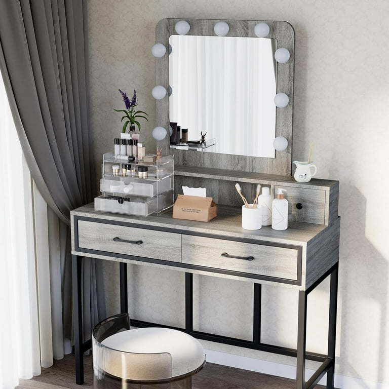 Grey vanity mirror with lights online
