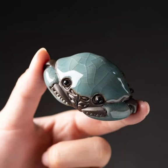 Crab statue small Yixing purple sand crack glazed porcelain tea pet statue