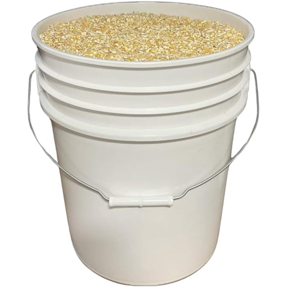 Cracked Corn for Chickens, Deer, Birds, and Many More Wildlife. (20 lb)