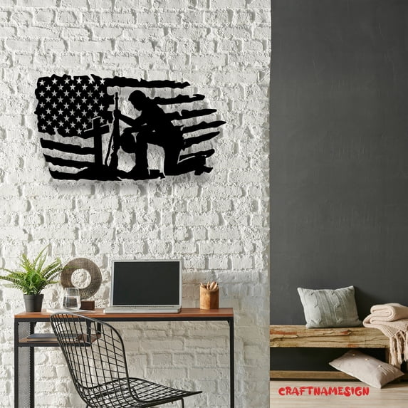 Craftnamesign US Soldier Praying Memorial Cross Metal Wall Art LED Light, USA Fallen Soldier Sign