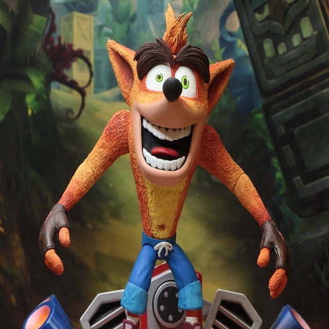 Crash Bandicoot Hoverboard Crash Deluxe Figure