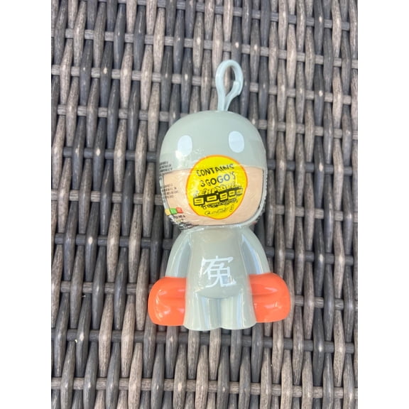 Crazy Bones Series 3 Gogo's Clip-on Nasako Crazy Box Grey New (BONUS 1 FUN CHOPS)