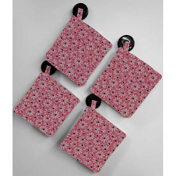 Crazy for Daisies Pot Holders (Set of 2) by Penny's Needful Things (Pink)