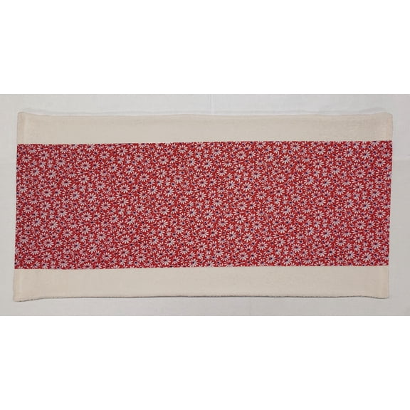 Crazy for Daisies Terrycloth Bathmat by Penny's Needful Things (Terrycloth Color: Off White) (Red)