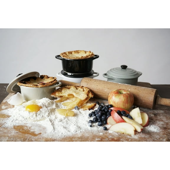 Creative Co-Op Mini Bakers with Lids (Set of 4 Colors)