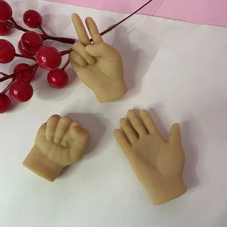 Creative and Funny Mini Hand Silicone Finger Gesture Set for Cats 