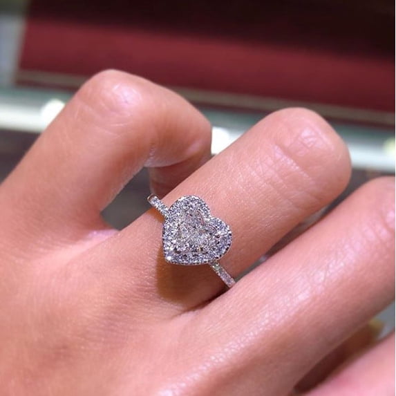 Elegant Womens Heart Ring Gold Plated Alloy With Gemstone Inlay For Anniversary And Promise Elegant Daily Wear