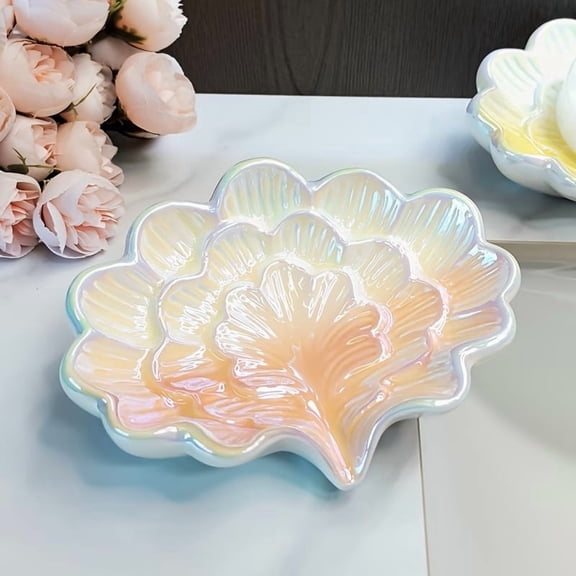 Creative Leaf-Shaped Ceramic Soap Dish - Elegant Bathroom Organizer for Sinks and Countertops