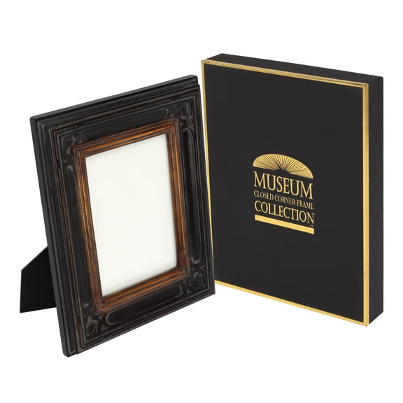 Creative Mark Museum Collection Gothic Black/Gold Picture Frame, 4x6" Antique Style Ornate Tabletop Frame, Solid Wood with Hand-Finished Gesso Coating, Easel Stand for Table or Wall Use, Gift Box