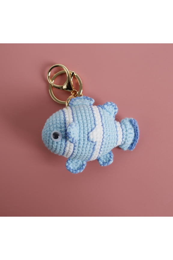 Creative hand-knitted clownfish doll, exquisite wool crocheted fish keychain, cute little animal pendant