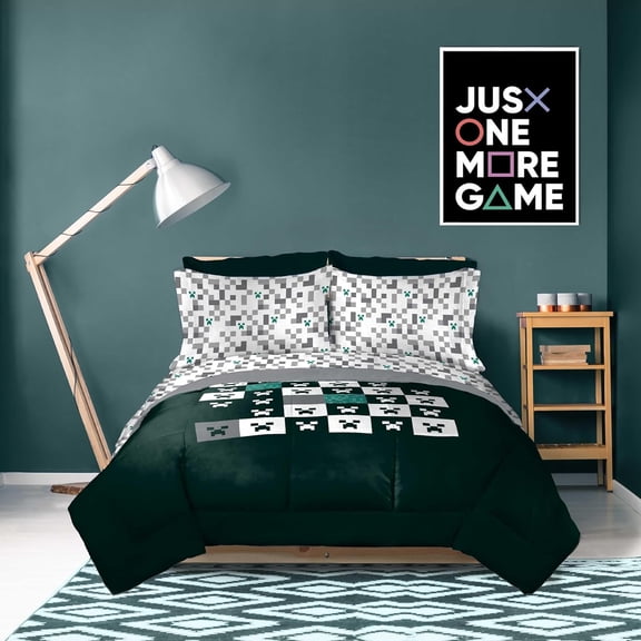 Creeper Queen Comforter Set - 7 Piece Gamer Bedding Includes Sheet Set & Pillow Covers - Super Soft Checkered Bedding