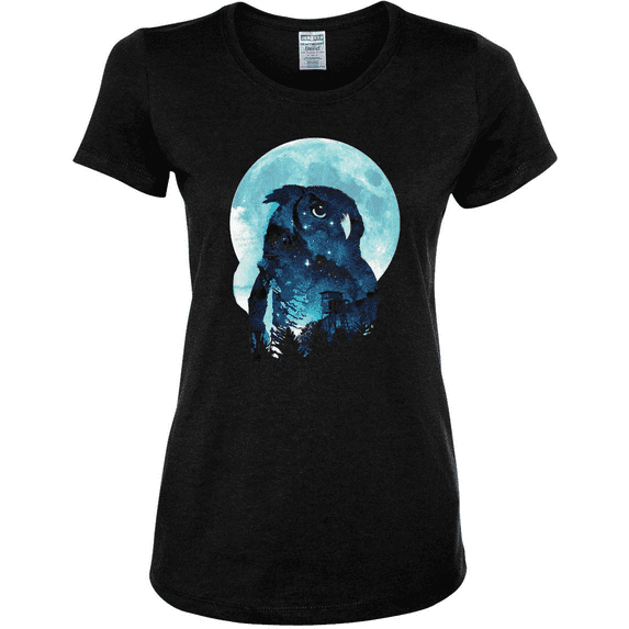Creepy Winter Beach Night Owl Animal Lover Womens Graphic T-Shirt