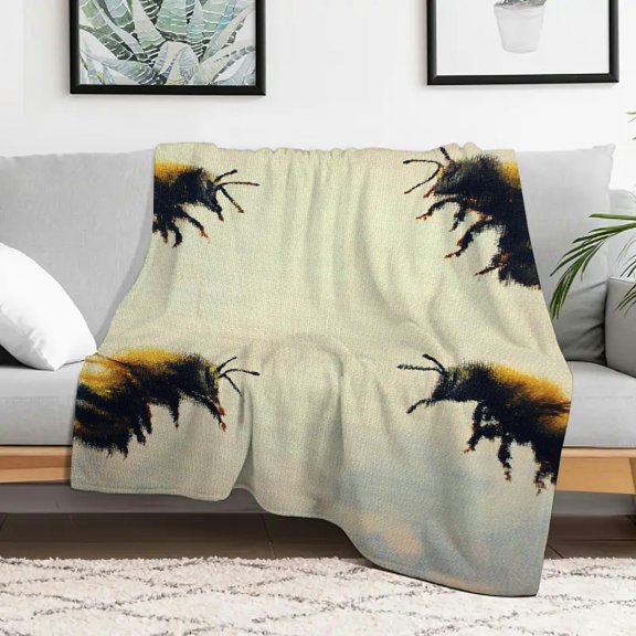 Creowell Bees Flying Wings Flannel Blankets for Couch Bed Sofa, Warm Cozy Decorative Blanket Gift, Soft and Durable Multifunctional Blanket for Sofas, Travel, Camping, Beds and Chairs 30x40in