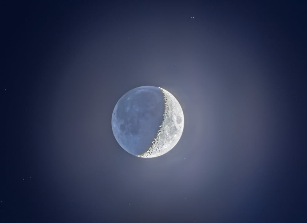 Crescent moon with earthshine Canvas Art - Alan DyerStocktrek Images (33 x 24)
