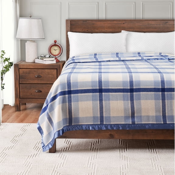 Creswick Essential Merino Wool Throw Blanket – 100% Australian Wool, Lightweight, Breathable & Hypoallergenic – Full/Queen, Blue