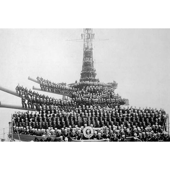 Crew of the USS Texas Fine art canvas print (20" x 30")
