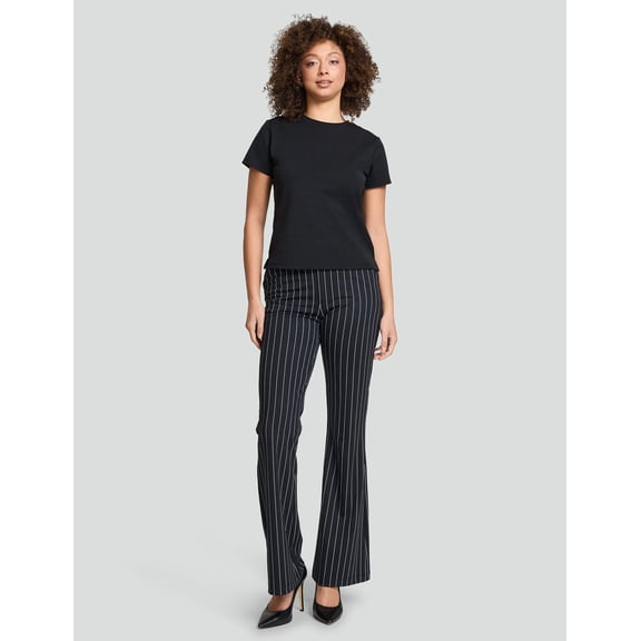 Mrs Momma Bear Classic-Fit Tailored Athleisure Black, Crewneck Luxe Tee (Women's)