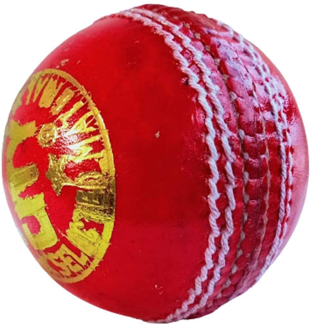 Fichier:Cricket ball on grass.jpg - Wikipédia