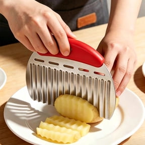 Crinkle Cutter for Veggies, Stainless Steel Wavy Knife for Potato and Carrot, Manual French Fry Slicer with Ergonomic Handle, Multi-functional Ripple Cutting Tool for Kitchen