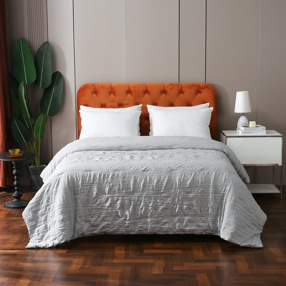 Crinkled Down Alternative Blanket