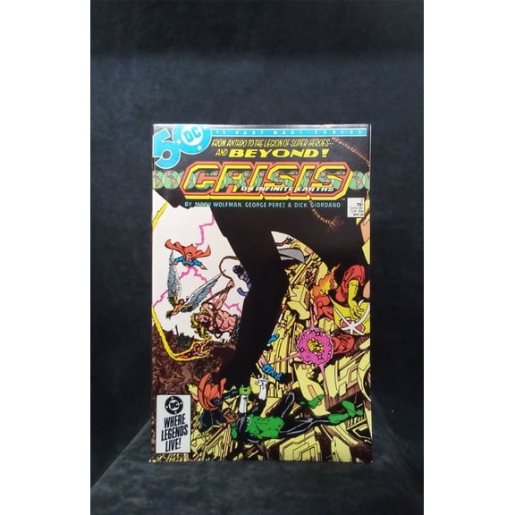Pre-Owned Crisis on Infinite Earths #2 1985 DC Comics Comic Book