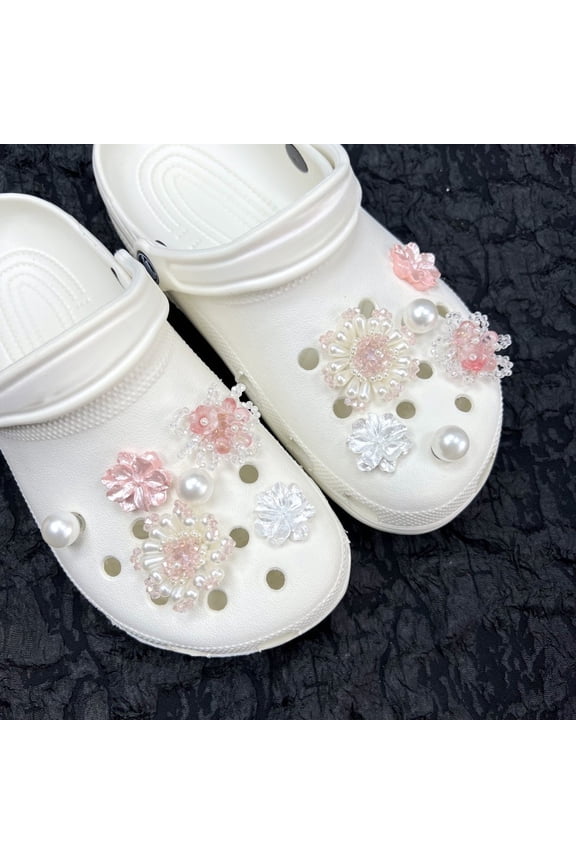 Croc shoe charms 2025 new model, beautiful butterfly flower cluster colorful bead chain shoe charms, shoe accessories