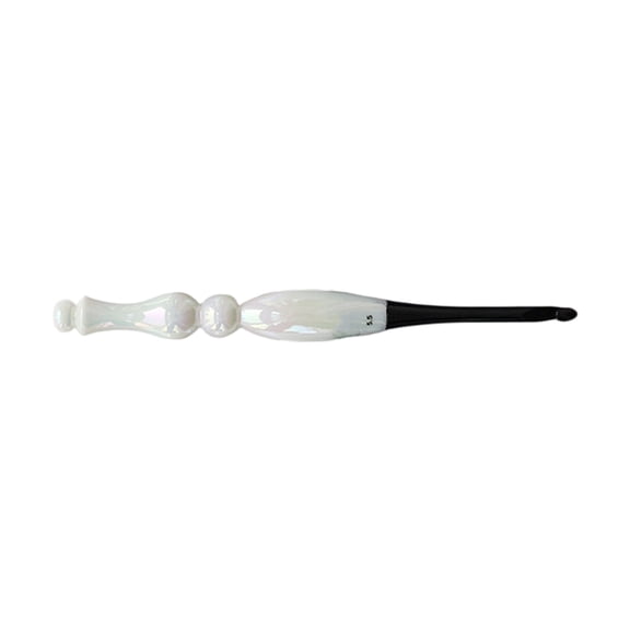 Crochet Hook Set In White Acrylic With Large Handle For Easy Use By All Skill Levels Craft