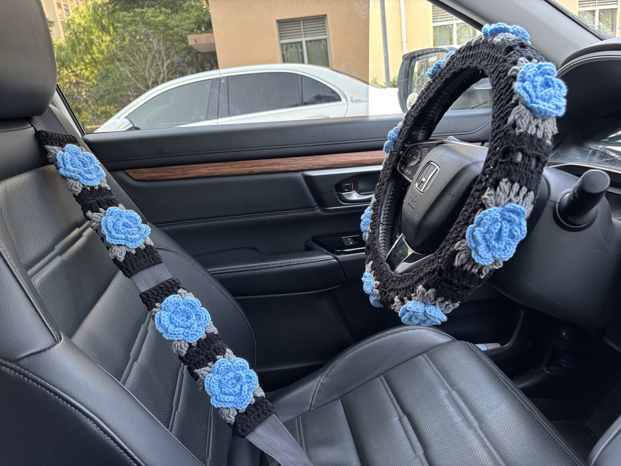 Crochet Roses Flower Steering Wheel Cover&Seat belt Cover: Car Accessory Gift