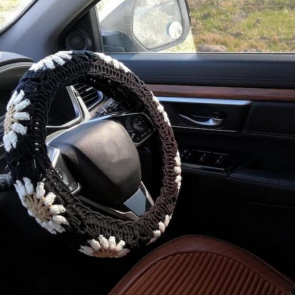 Crochet Steering Wheel Cover,Universal 14-15 inch Soft Steering Wheel Covers for Women& Men,Cute Pattern Non-Slip Sweat-Absorbent Car Covers for Vehicles,Sedans,Suvs (Black White)