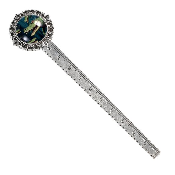 Crocodile Vintage Silver Lace-Edged Bookmark: a Gift for Readers and Book Lovers