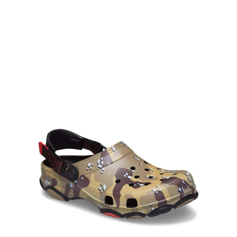 Camo crocs best sale near me