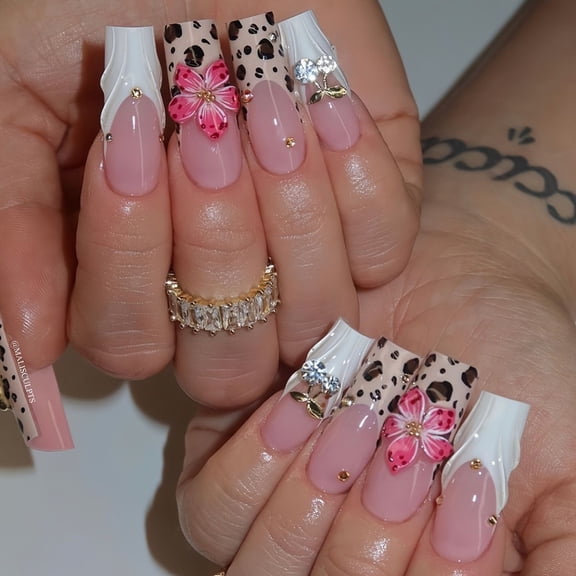 Cross-border hot sale long water drop square fake nails fashion leopard print white edge sweet flower three-dimensional corrugated nail wholesale