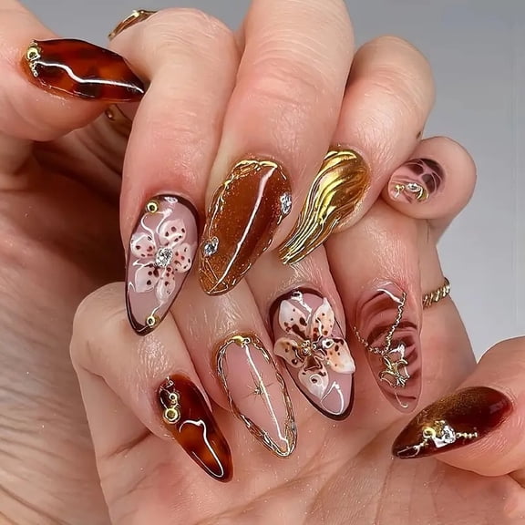 Cross-border hot-selling almond-shaped fake nails, cute flowers, broken diamonds, fashionable gold-textured corrugated wearing armor wholesale