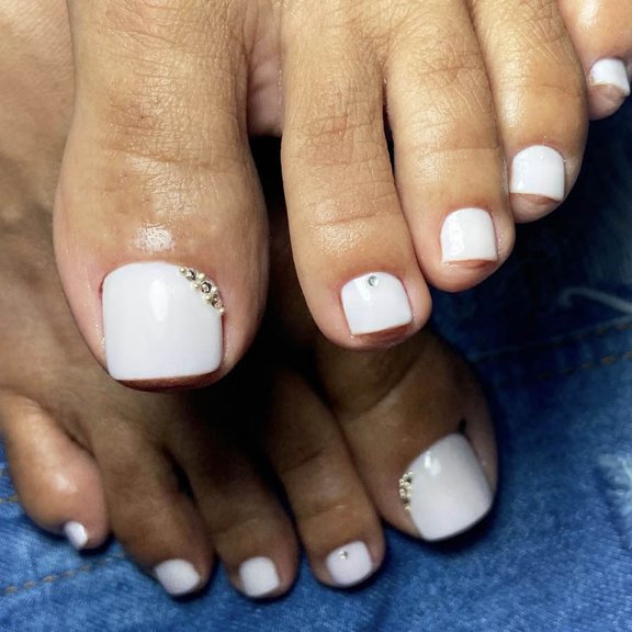 Cross-border white fashion simple stacking diamond European armor classic versatile gentle detachable wearable nail fake nail nail piece