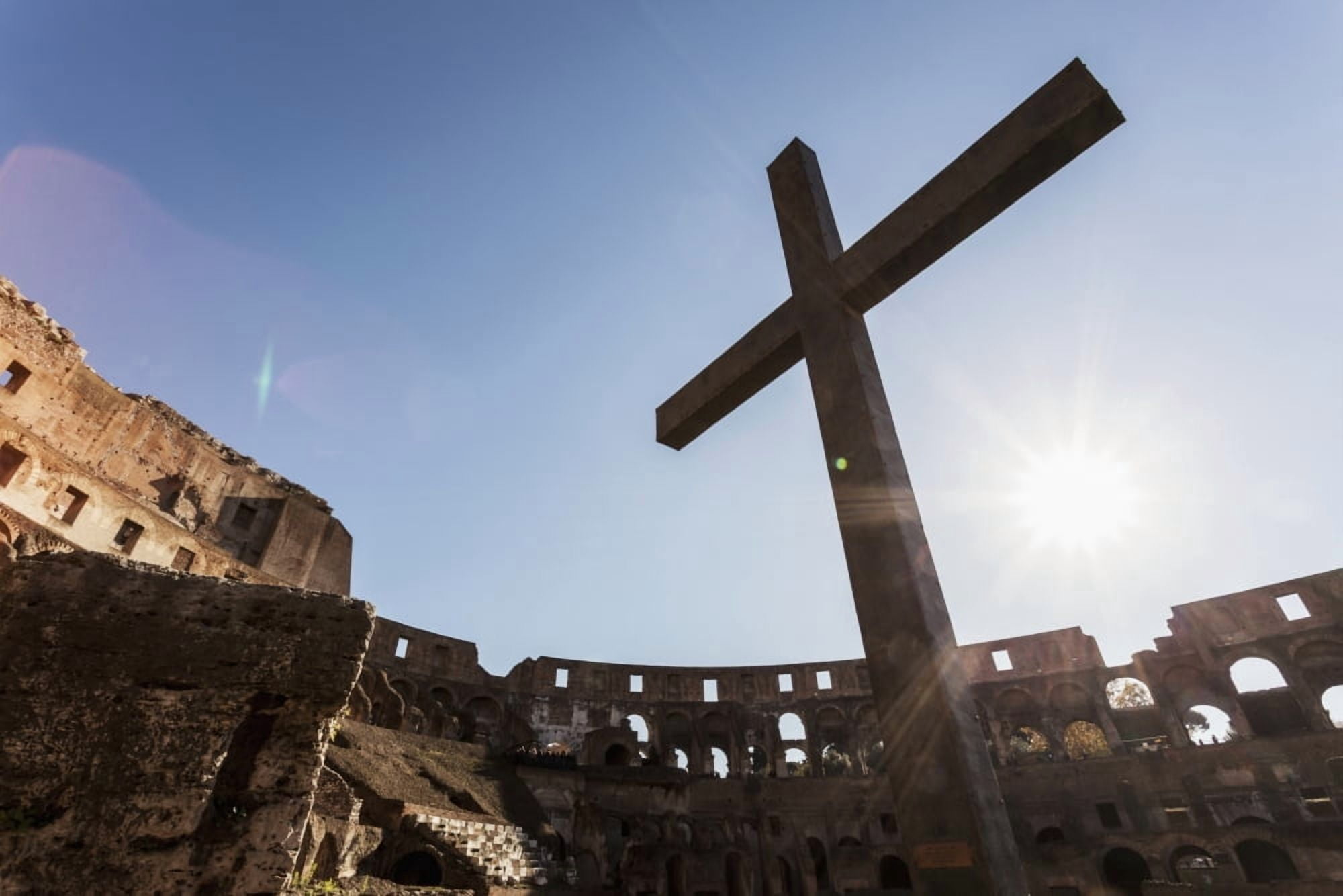 Cross in the Colosseum Rome Italy Canvas Art - Reynold Mainse Design Pics (19 x 12)